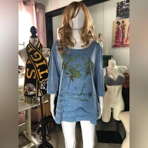 Blue Palm Tree Print Women's Top
Periwinkle
Size XL